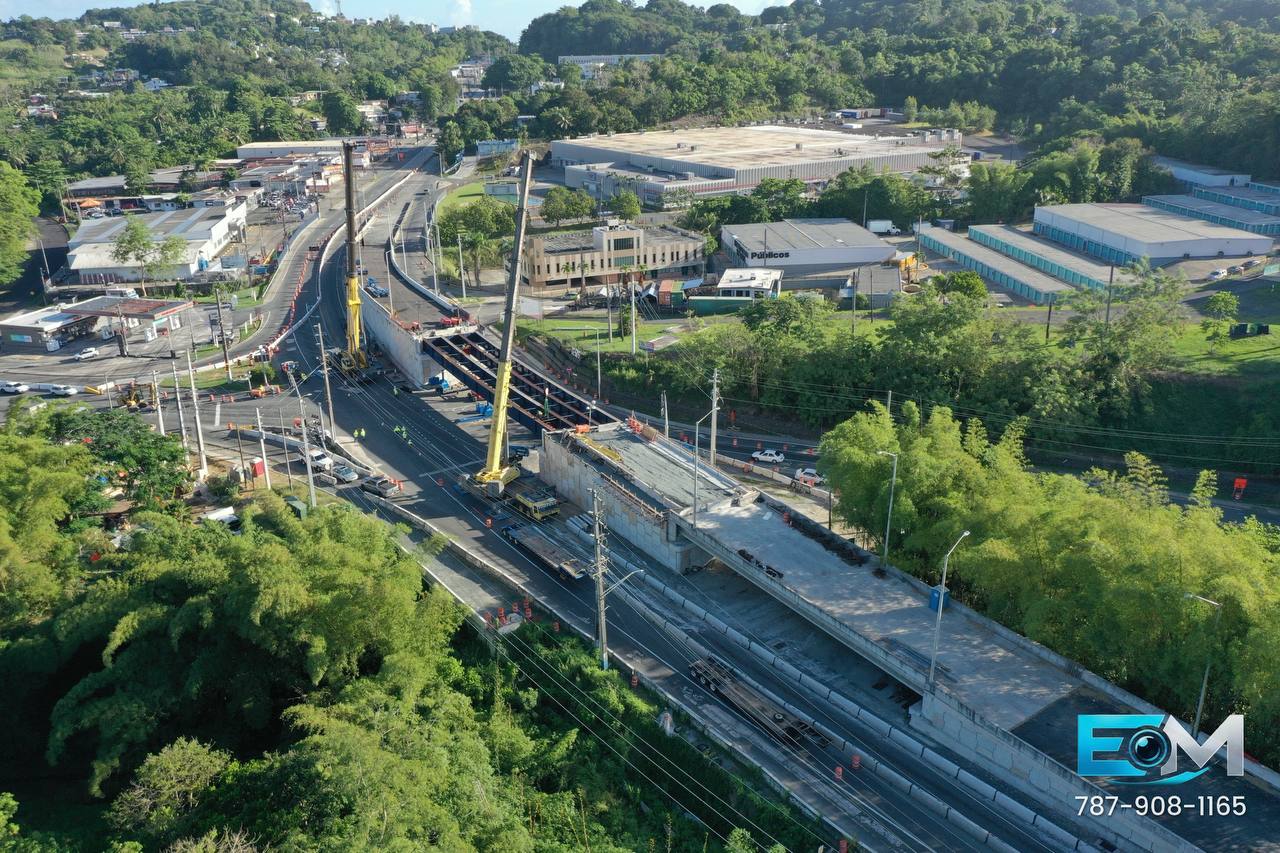 Puente en construcción